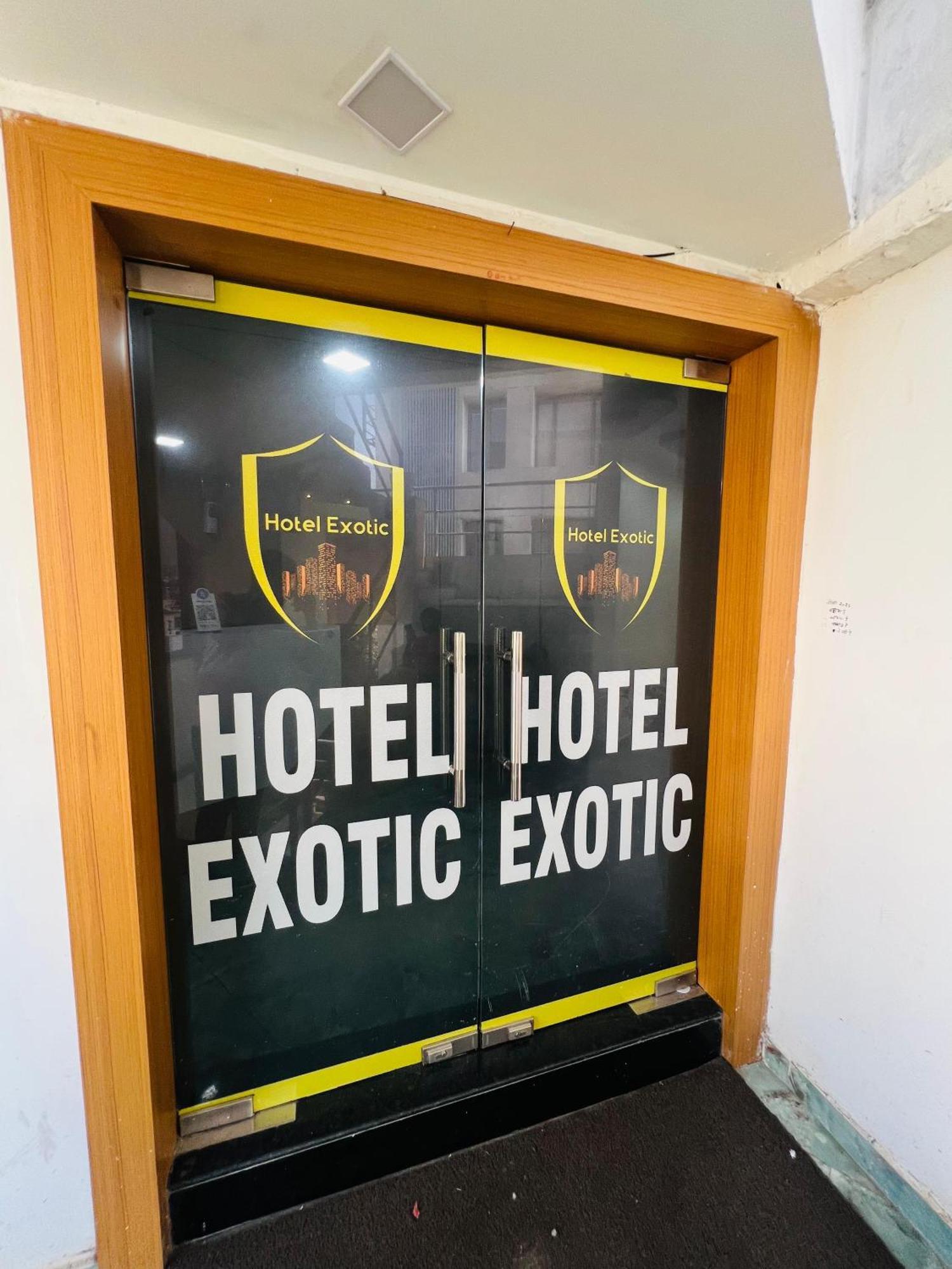 Hotel Exotic Ahmedabad Exterior photo